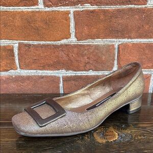 Fugitive by Francesco Rossi Brassy Sparkle Square Toe Court Heels – Size 37